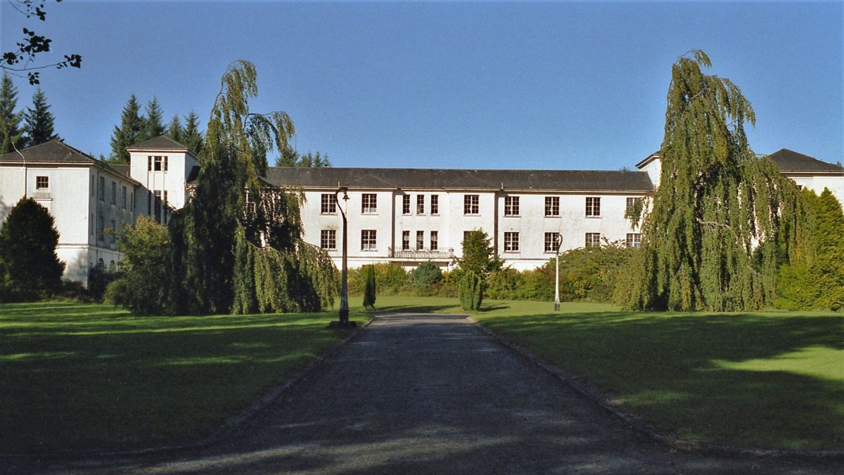 Campas Íosagáin - History