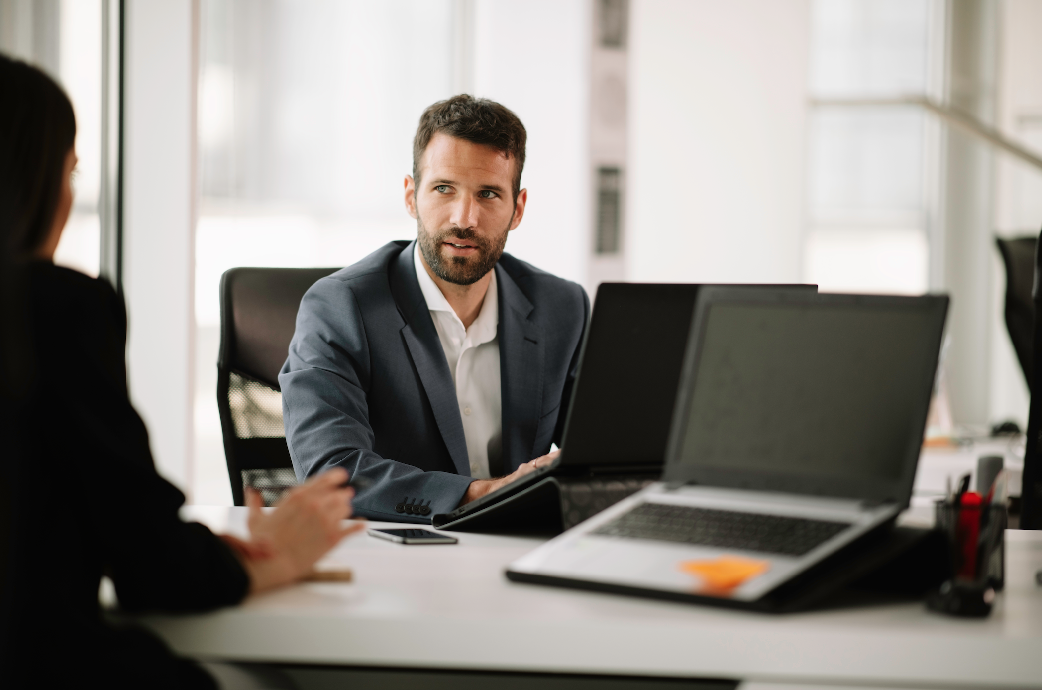 Campas Iosagain - Oifigí príobháideacha